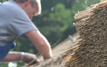 professional Cawton thatchers